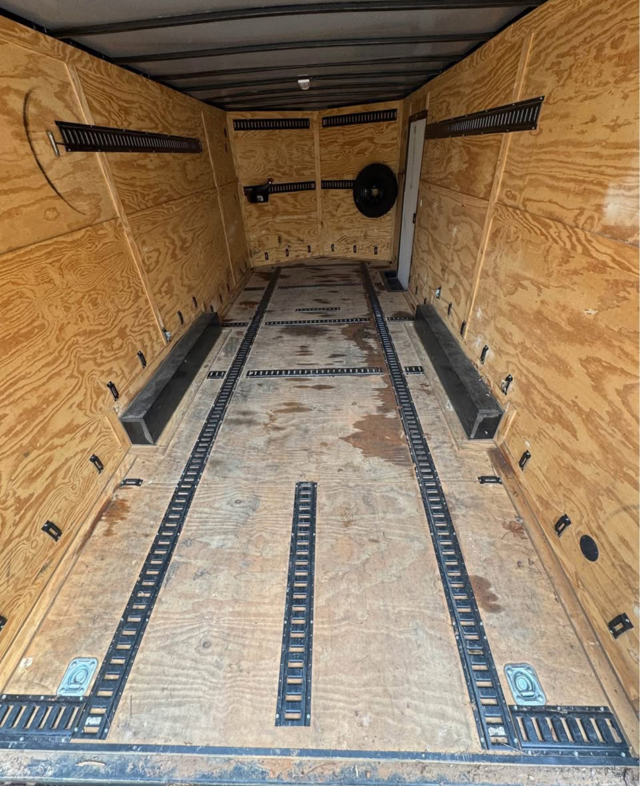 8x20 Anvil Enclosed thumbnail 4