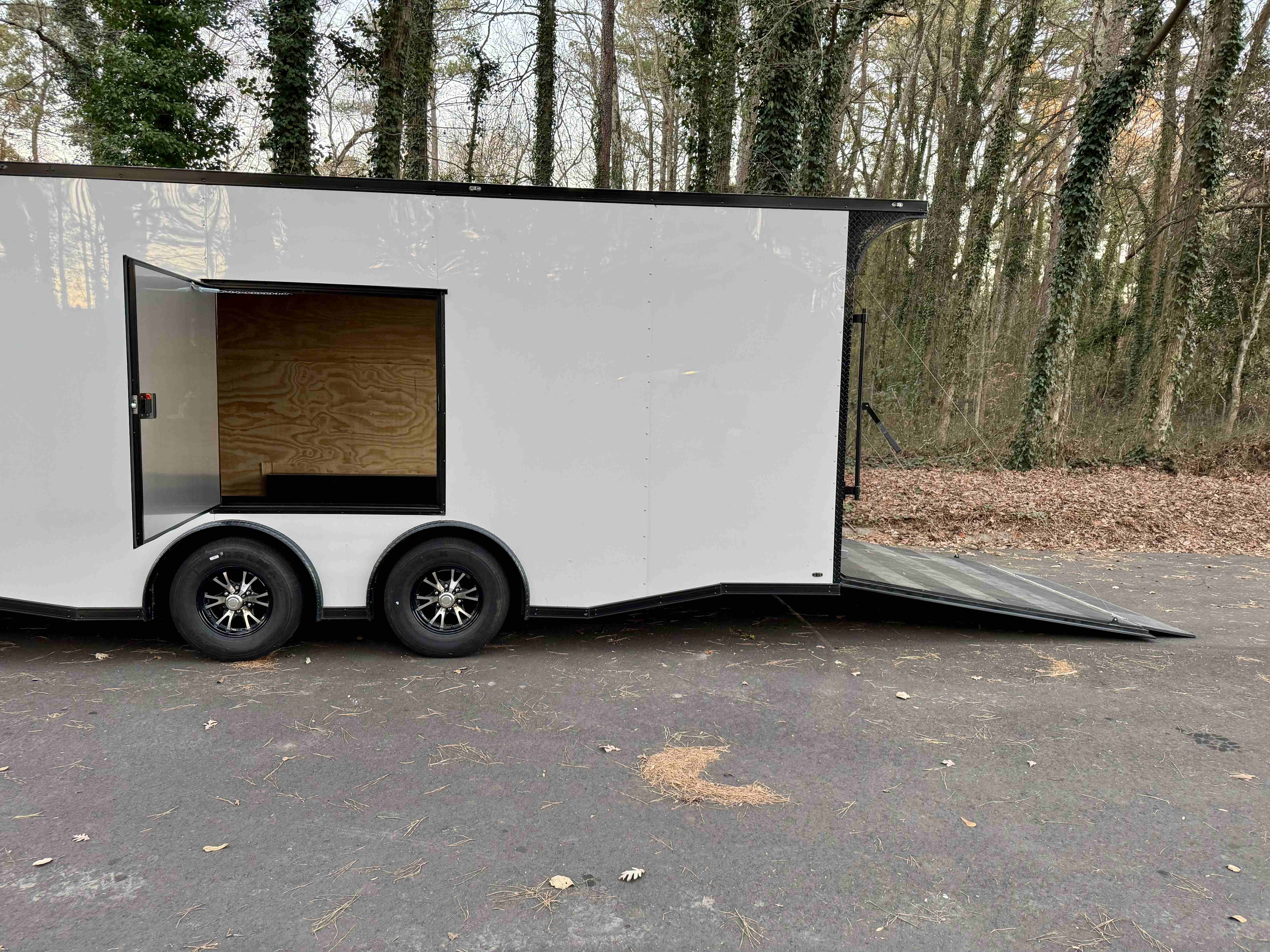 Direct Cargo Enclosed 8.5x24 thumbnail 3