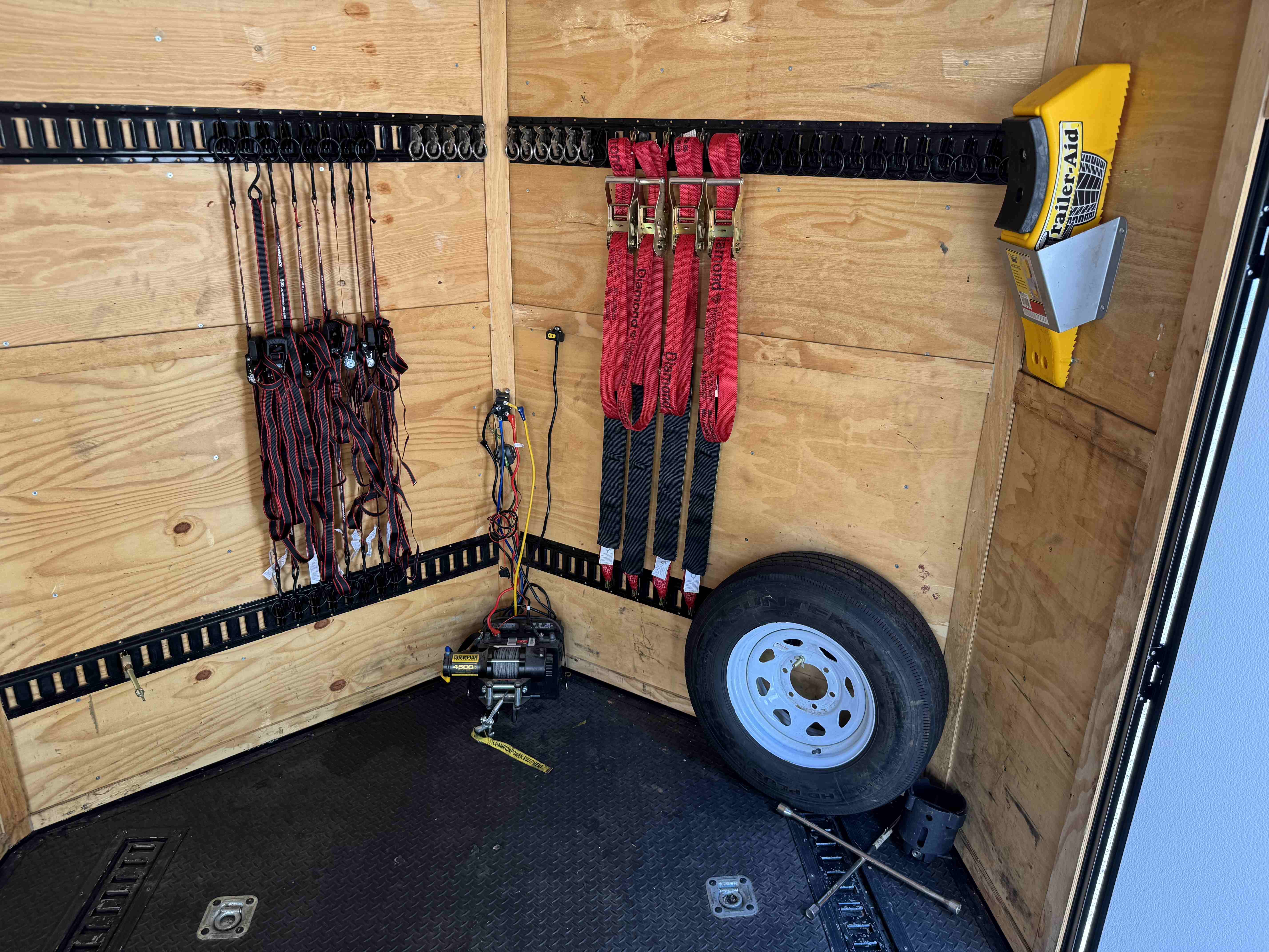 Seed Cargo 8.5x24 7' Ceilings thumbnail 5